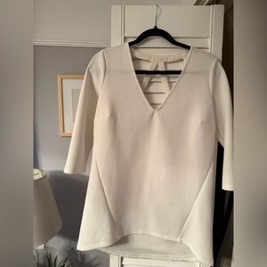 Dynamite Cream V-Neck Top